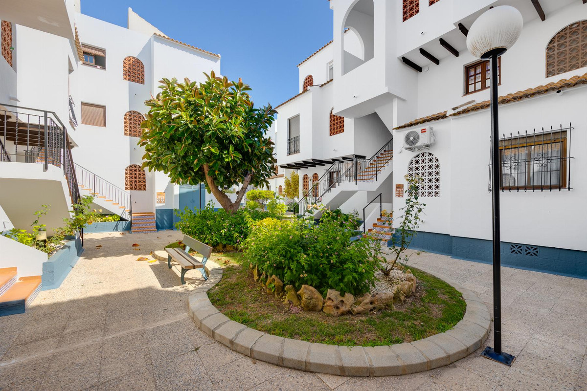Bungalow te koop in Torrevieja | 2 slaapkamers H5410702