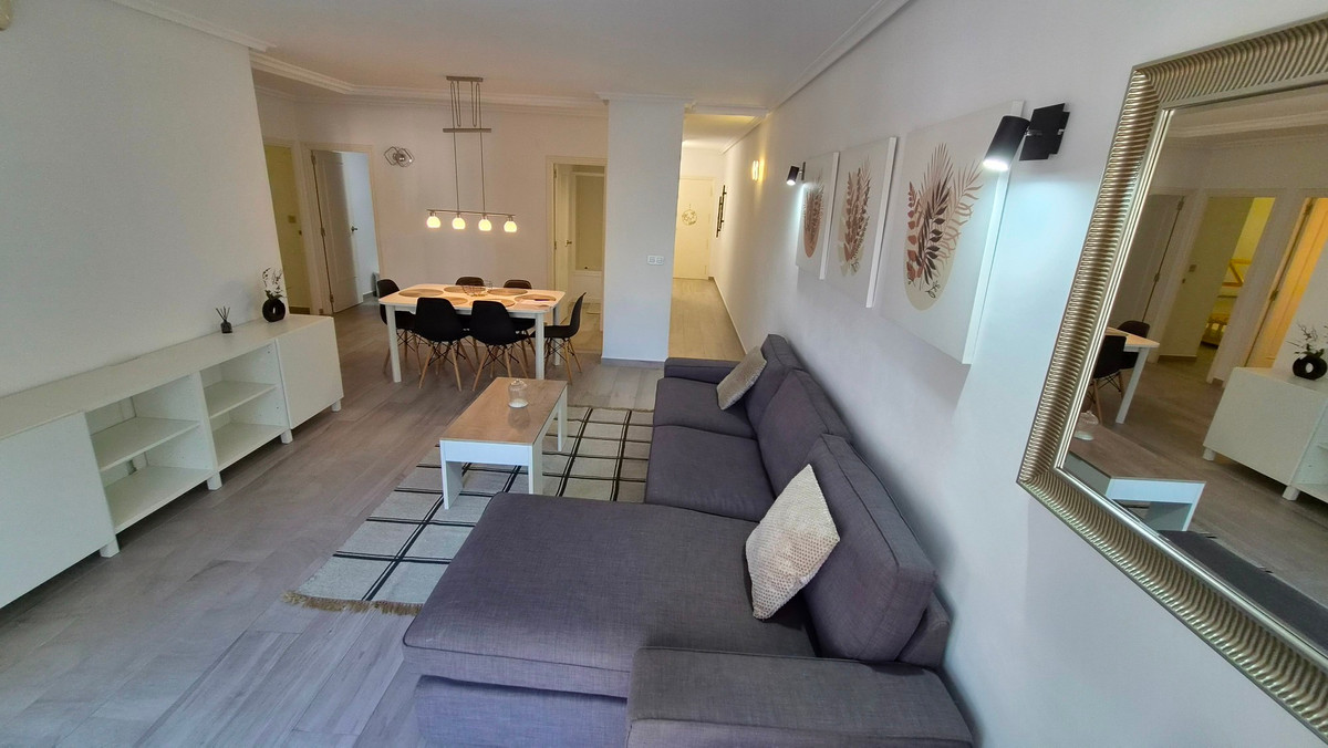 Huis te koop in Torrevieja | 3 slaapkamers H5425873