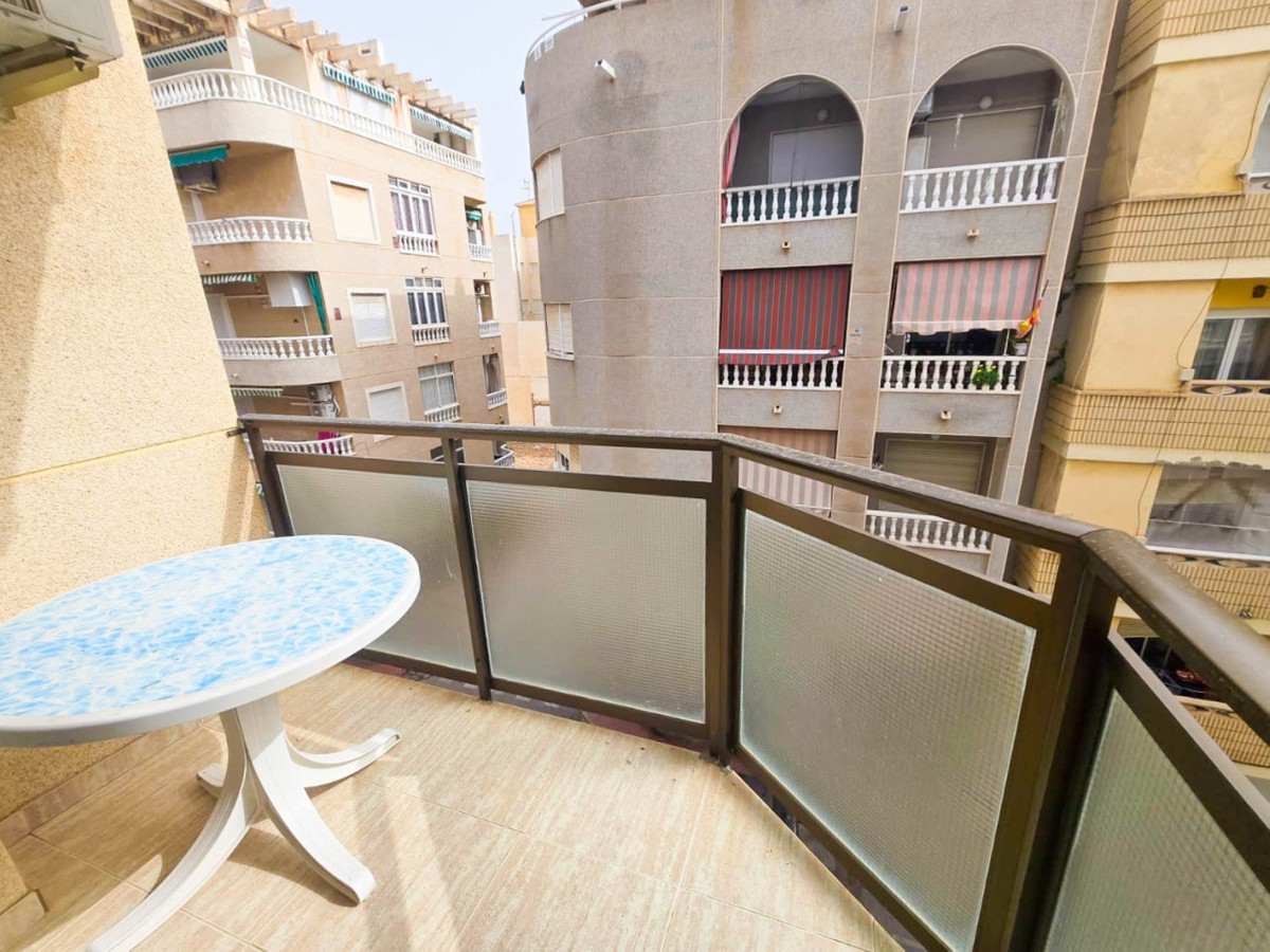 Huis te koop in Torrevieja | 3 slaapkamers H5426824