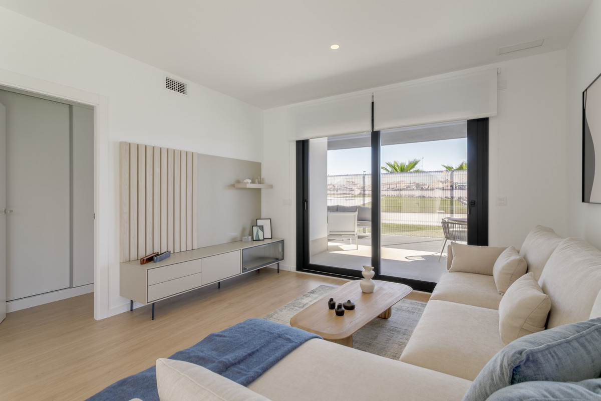Huis te koop in Torrevieja | 3 slaapkamers H5432962
