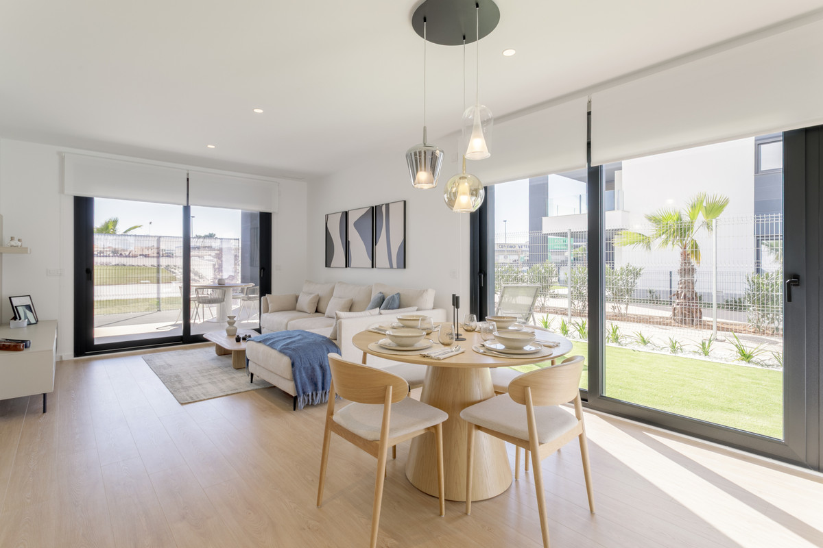 Huis te koop in Torrevieja | 3 slaapkamers H5432962
