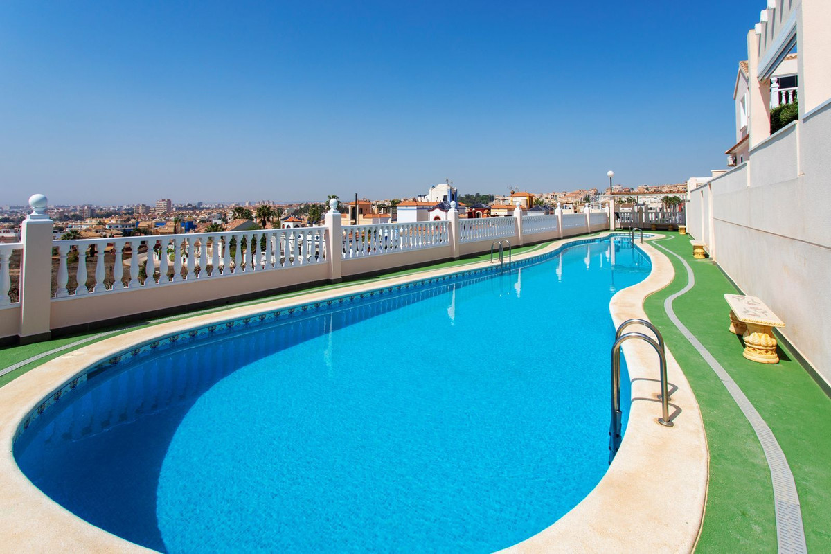 Huis te koop in Torrevieja | 4 slaapkamers H5435413