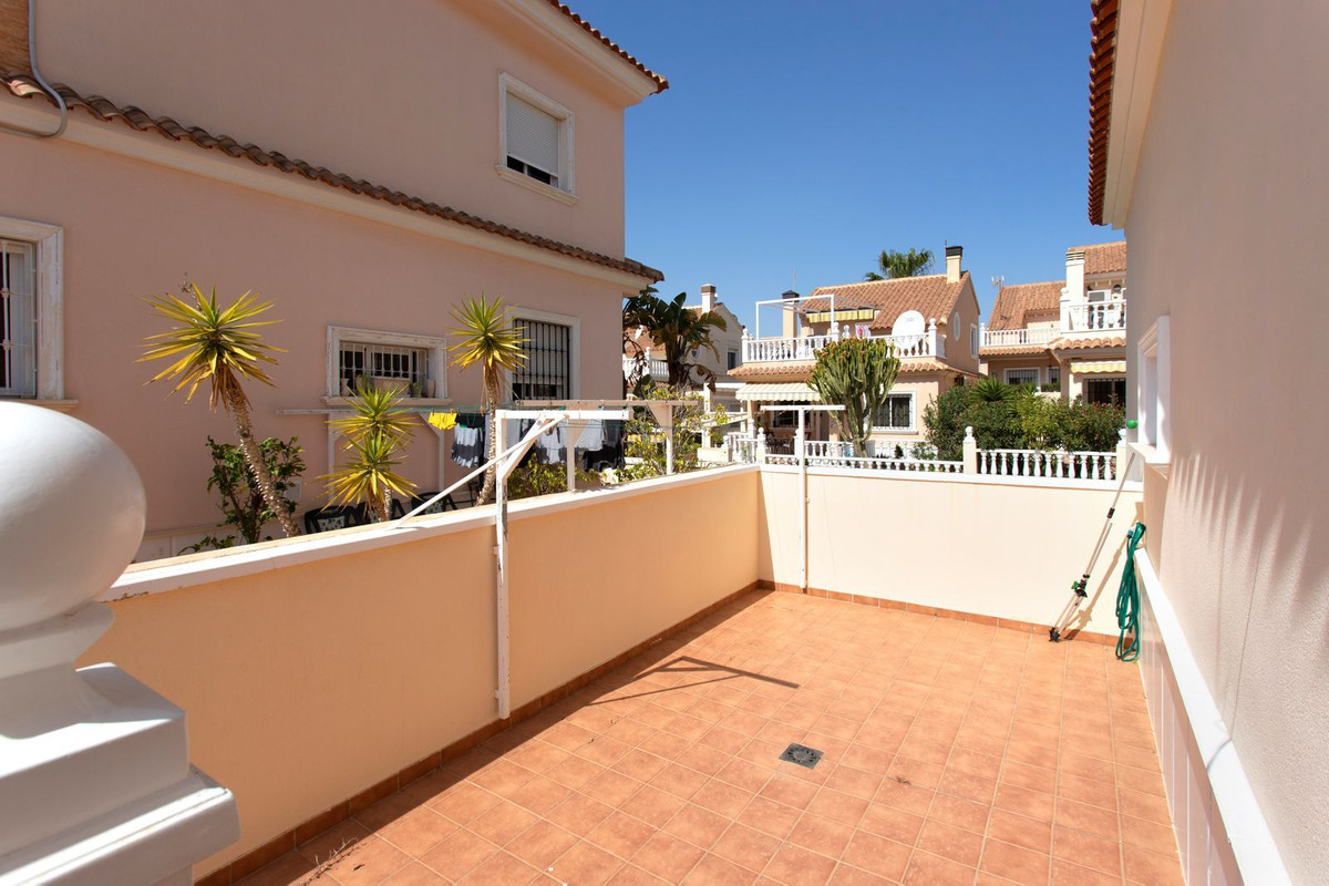 Huis te koop in Torrevieja | 4 slaapkamers H5435413