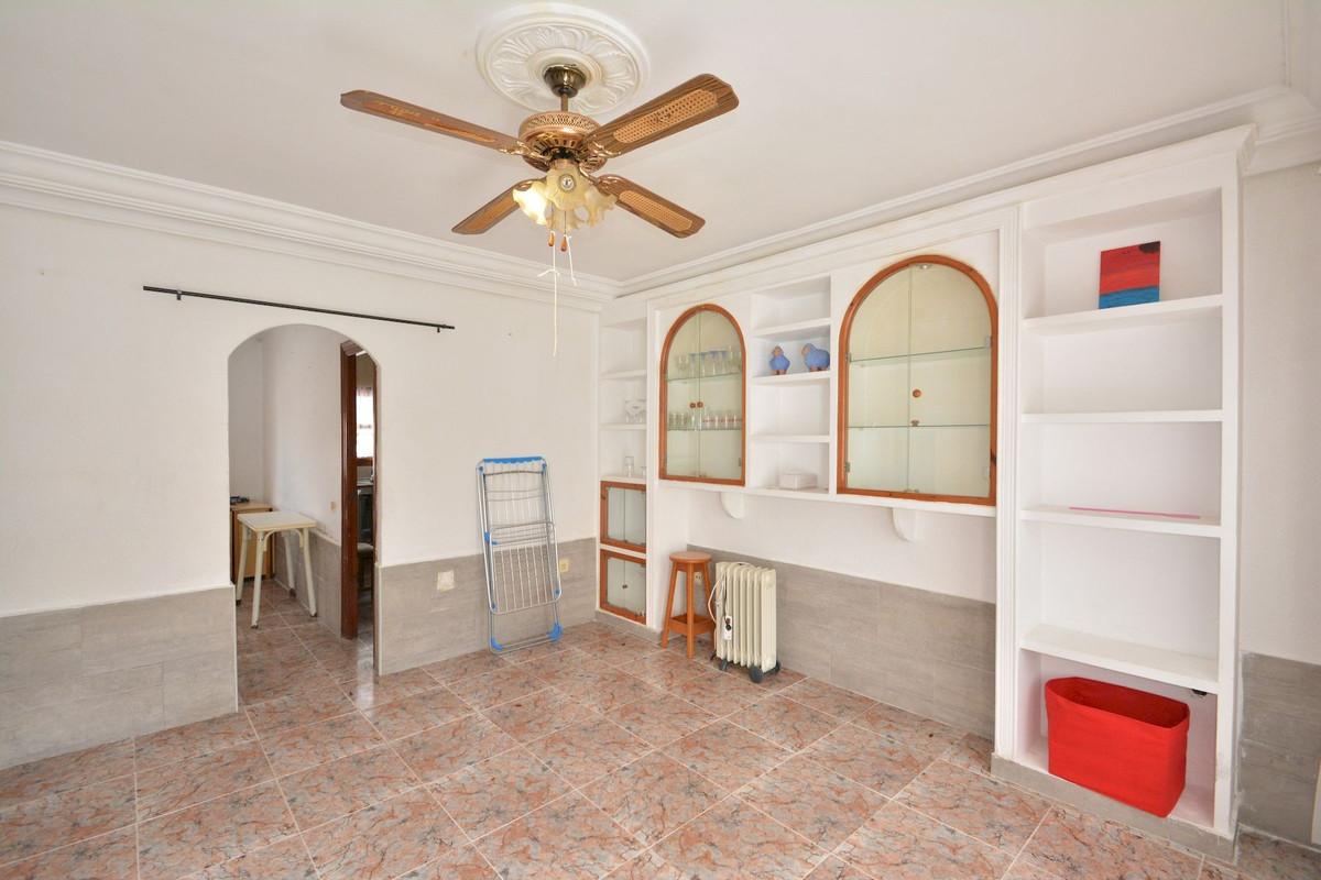 Huis te koop in Torrevieja | 4 slaapkamers H5439994
