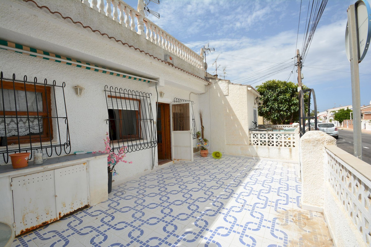 Huis te koop in Torrevieja | 4 slaapkamers H5439994