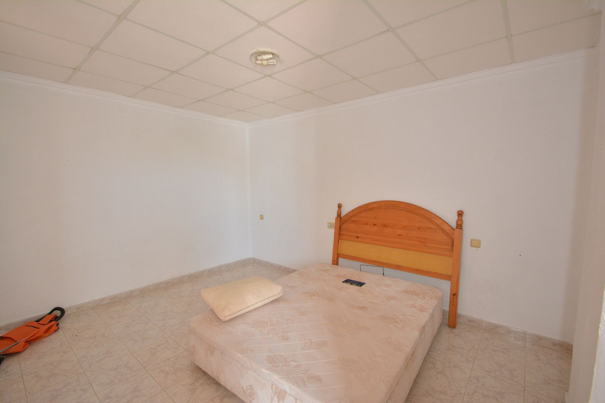 Huis te koop in Torrevieja | 4 slaapkamers H5439994