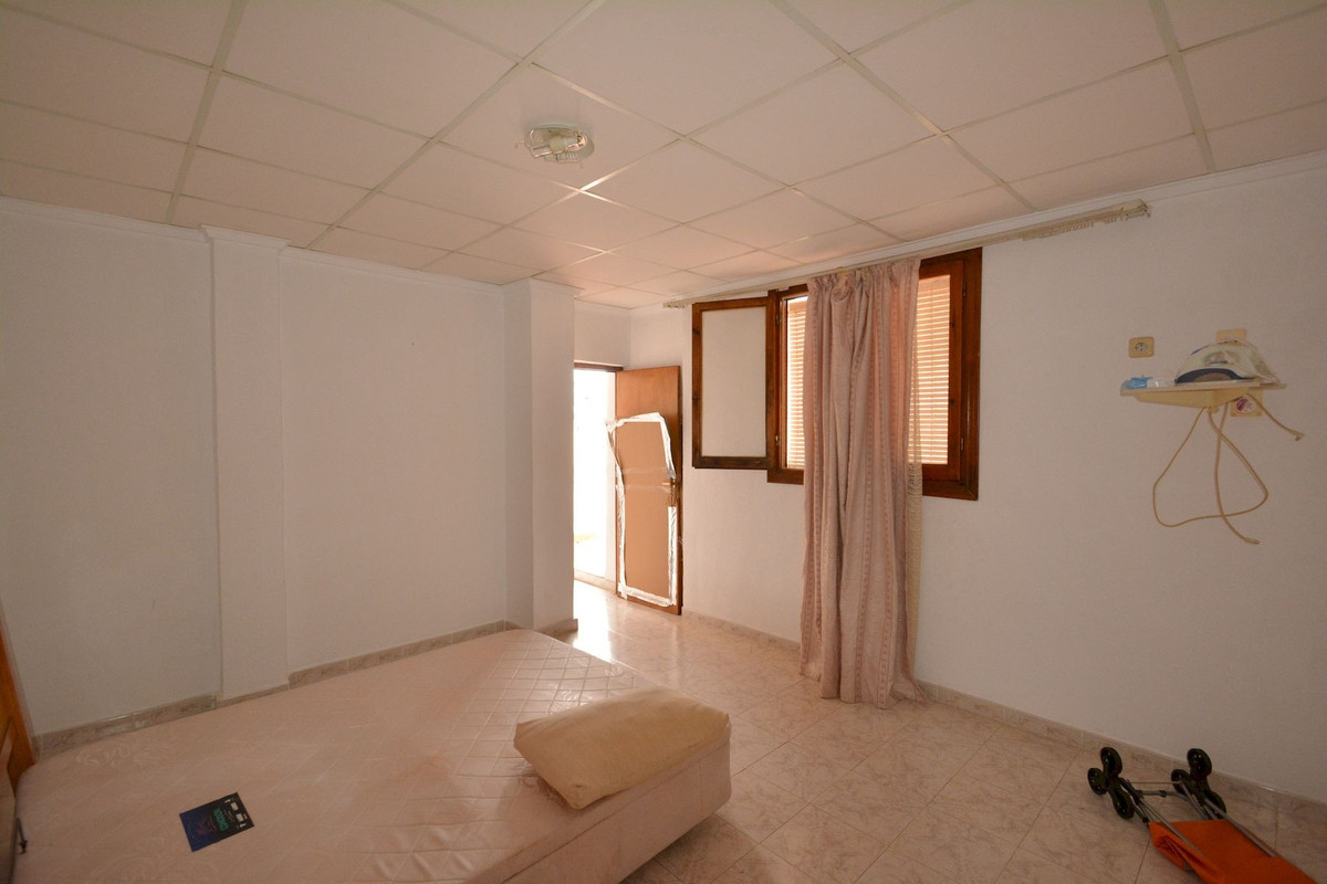Huis te koop in Torrevieja | 4 slaapkamers H5439994