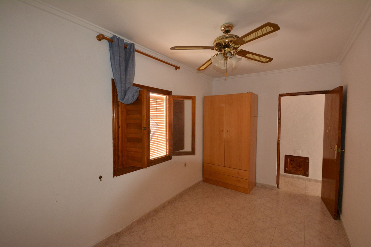 Huis te koop in Torrevieja | 4 slaapkamers H5439994