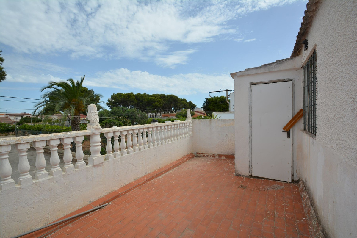 Huis te koop in Torrevieja | 4 slaapkamers H5439994