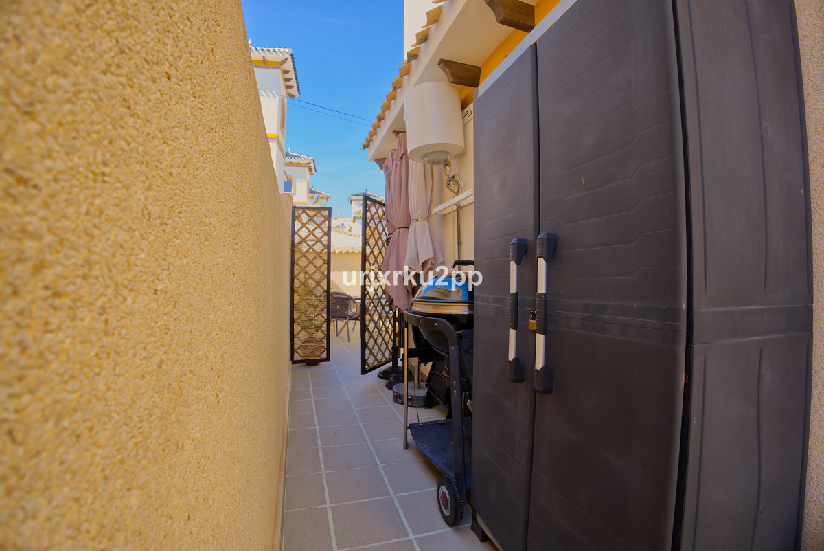 Huis te koop in Torrevieja | 3 slaapkamers H5441560