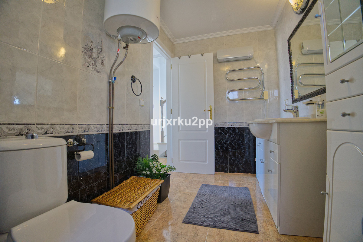Huis te koop in Torrevieja | 3 slaapkamers H5441560
