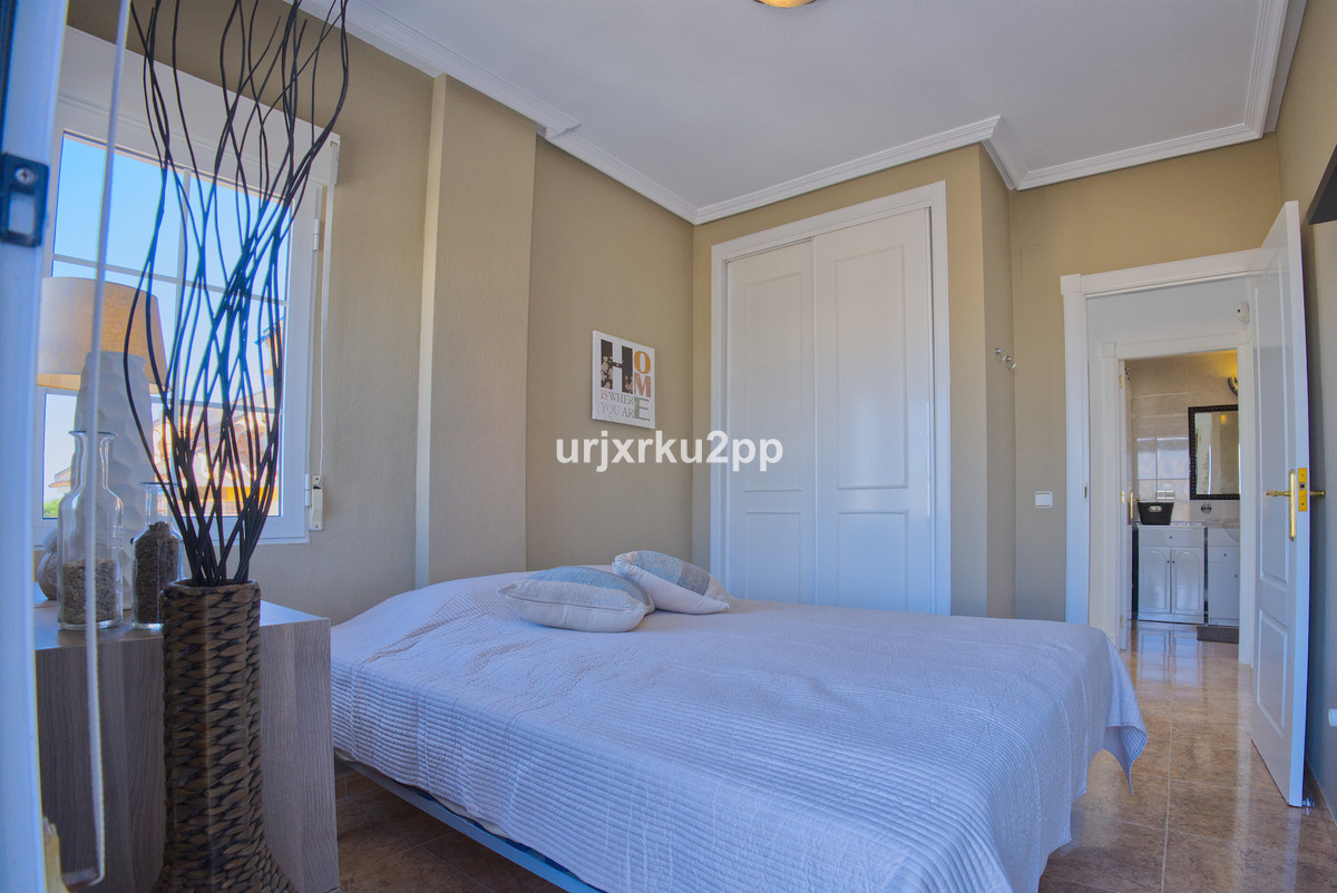 Huis te koop in Torrevieja | 3 slaapkamers H5441560