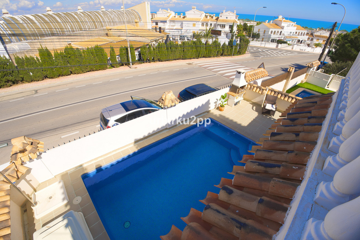 Huis te koop in Torrevieja | 3 slaapkamers H5441560