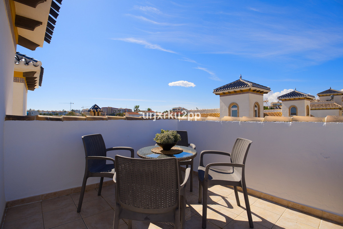 Huis te koop in Torrevieja | 3 slaapkamers H5441560
