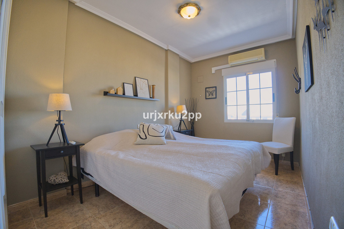 Huis te koop in Torrevieja | 3 slaapkamers H5441560