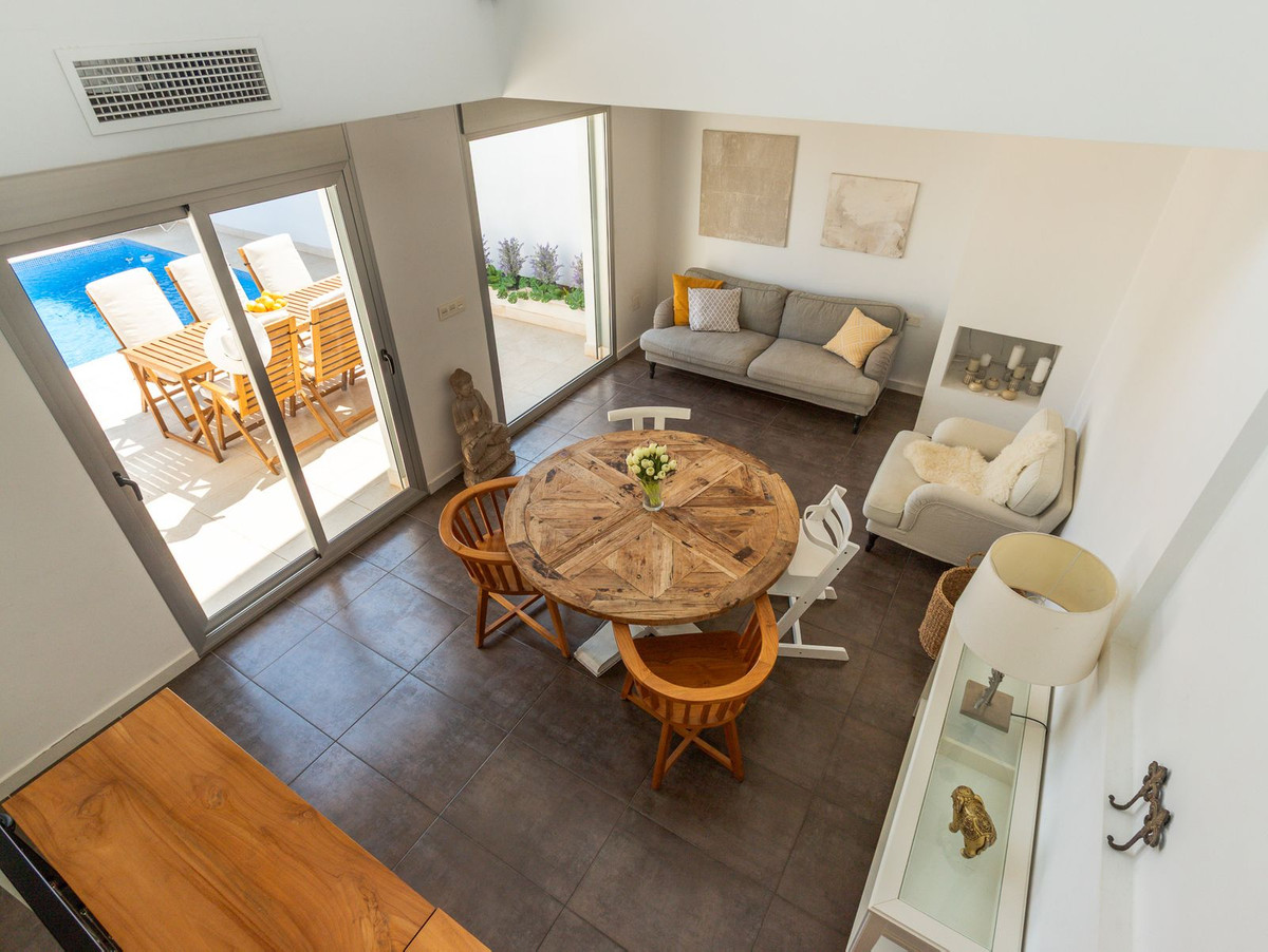 Huis te koop in Torrevieja | 5 slaapkamers H5442097