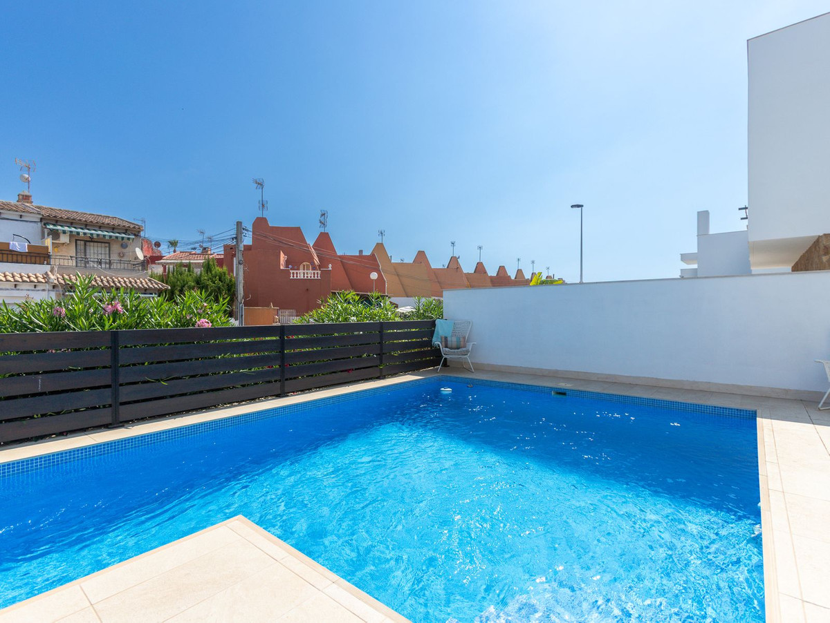 Huis te koop in Torrevieja | 5 slaapkamers H5442097