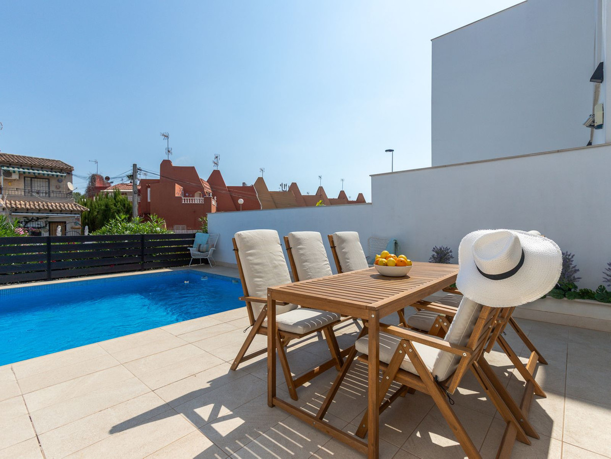 Huis te koop in Torrevieja | 5 slaapkamers H5442097