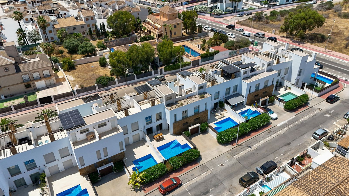 Huis te koop in Torrevieja | 5 slaapkamers H5442097