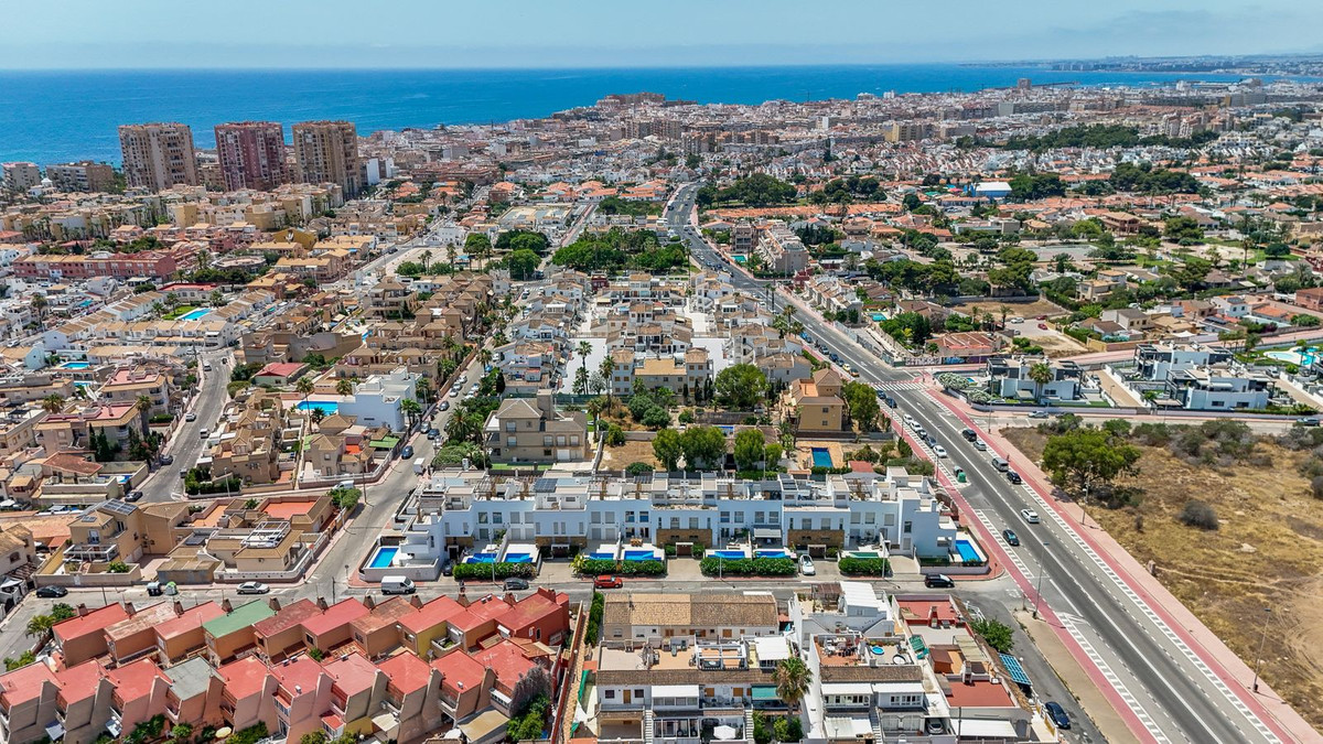 Huis te koop in Torrevieja | 5 slaapkamers H5442097