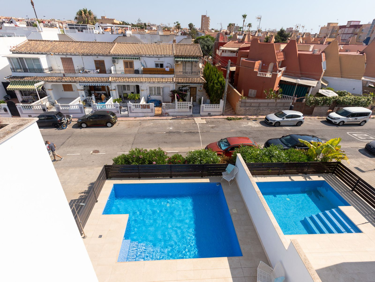 Huis te koop in Torrevieja | 5 slaapkamers H5442097