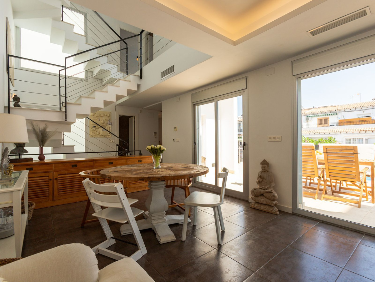 Huis te koop in Torrevieja | 5 slaapkamers H5442097
