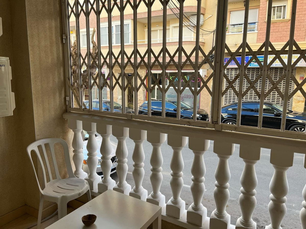 Bungalow te koop in Torrevieja | 2 slaapkamers H5443744