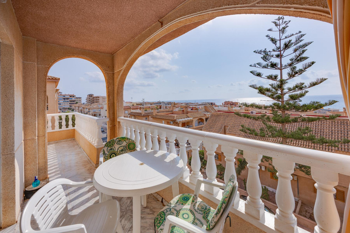 Appartement te koop in Torrevieja | 2 slaapkamers H5449519