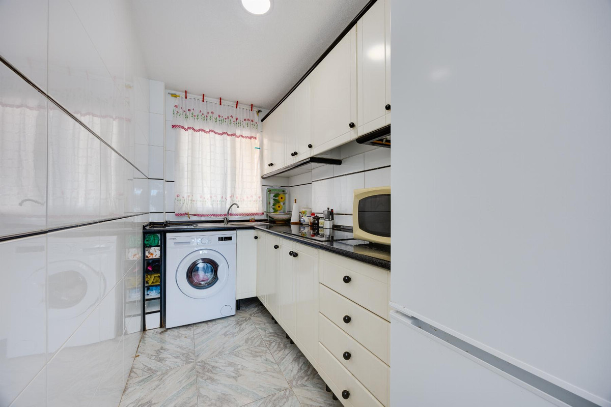 Appartement te koop in Torrevieja | 2 slaapkamers H5449519
