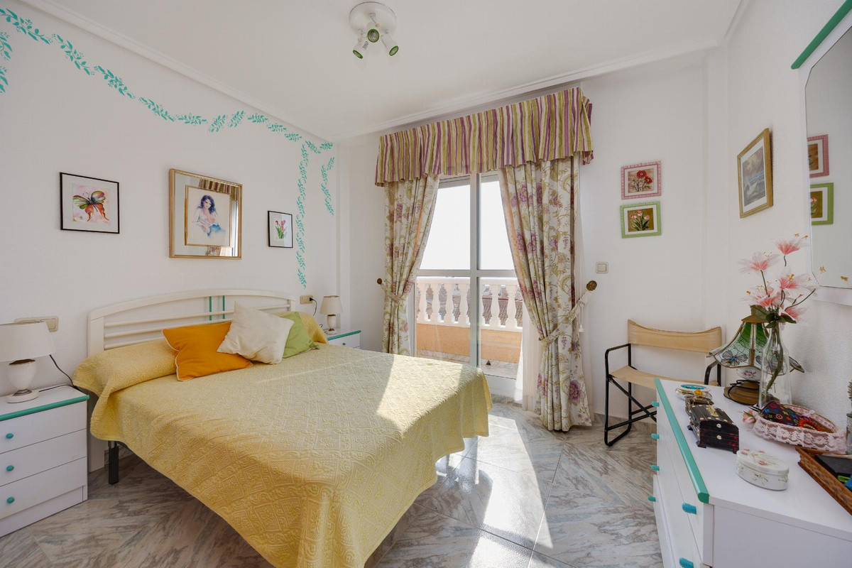 Appartement te koop in Torrevieja | 2 slaapkamers H5449519