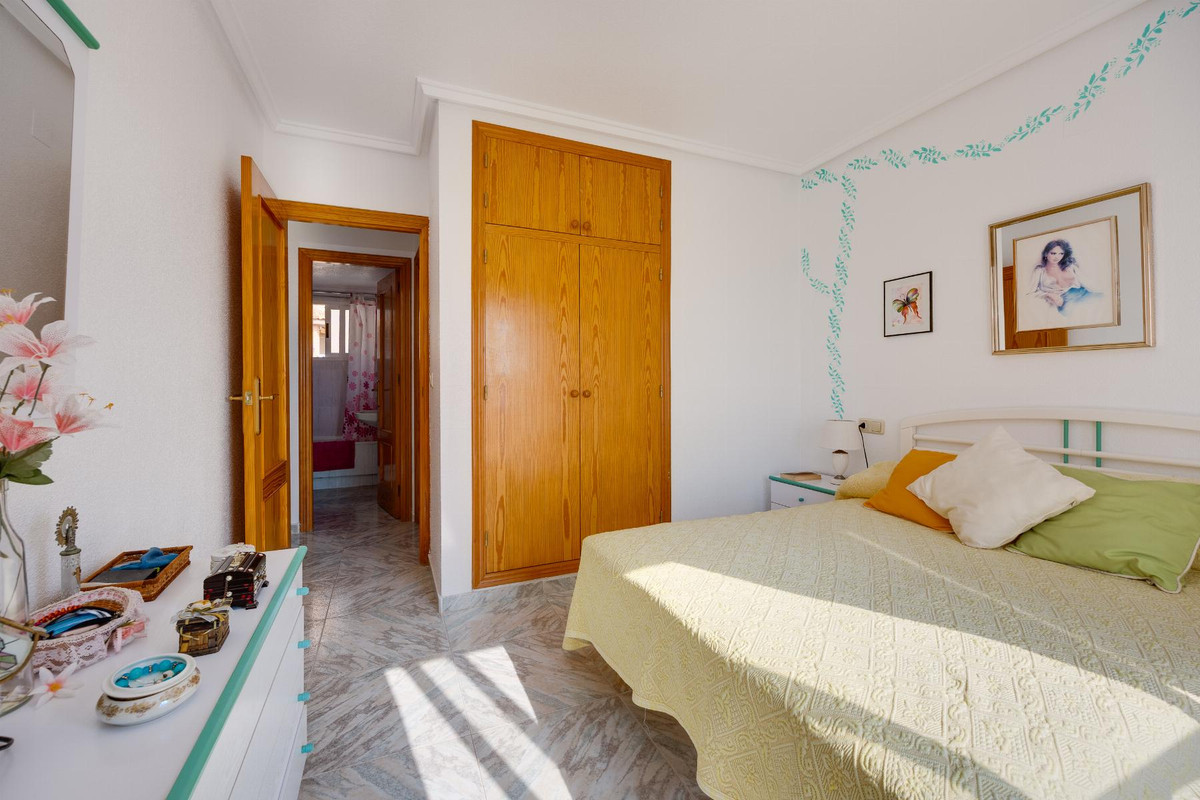 Appartement te koop in Torrevieja | 2 slaapkamers H5449519