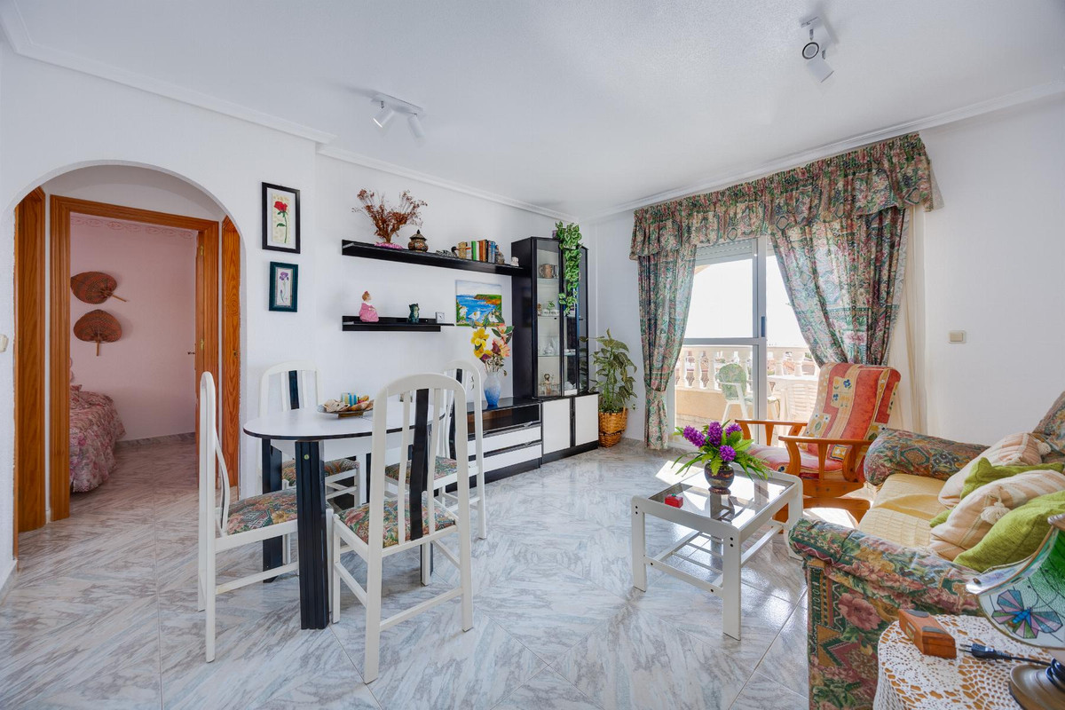 Appartement te koop in Torrevieja | 2 slaapkamers H5449519