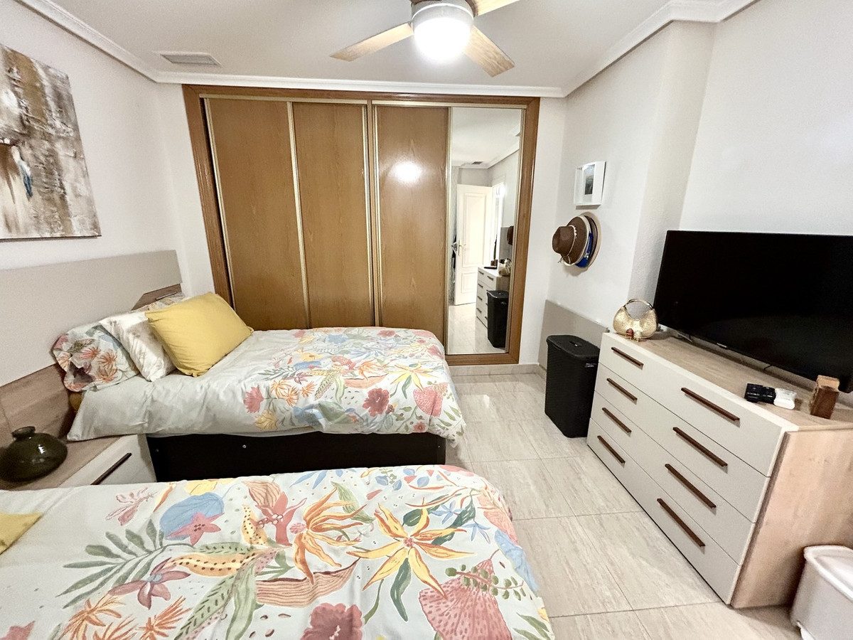 Huis te koop in Torrevieja | 2 slaapkamers H5461609