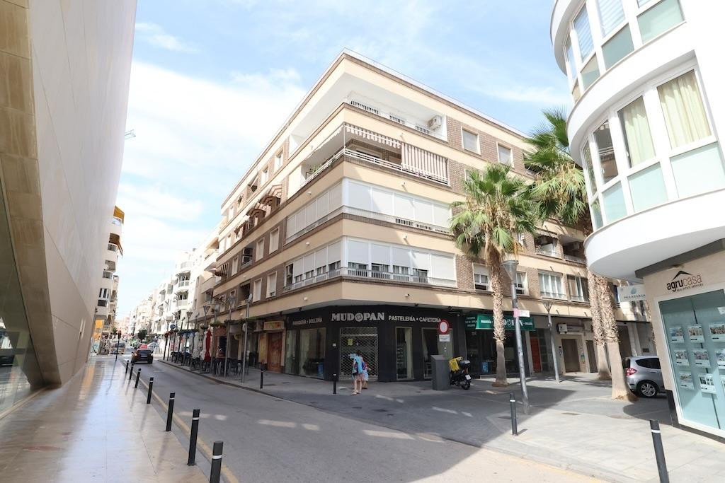 Huis te koop in Torrevieja | 3 slaapkamers H5464282