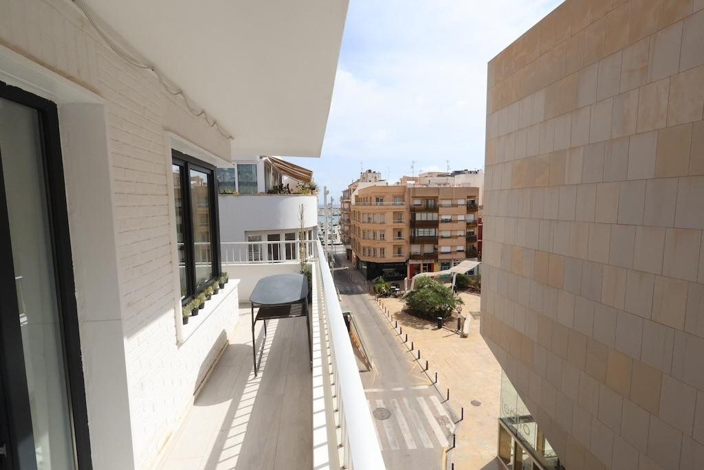 Huis te koop in Torrevieja | 3 slaapkamers H5464282