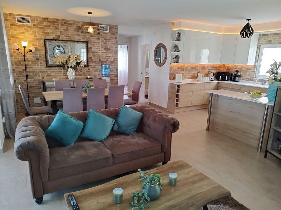 Huis te koop in Torrevieja | 5 slaapkamers H5464423