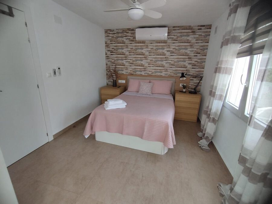 Huis te koop in Torrevieja | 5 slaapkamers H5464423
