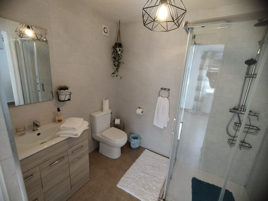 Huis te koop in Torrevieja | 5 slaapkamers H5464423