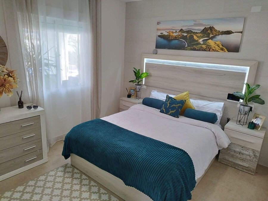 Huis te koop in Torrevieja | 5 slaapkamers H5464423