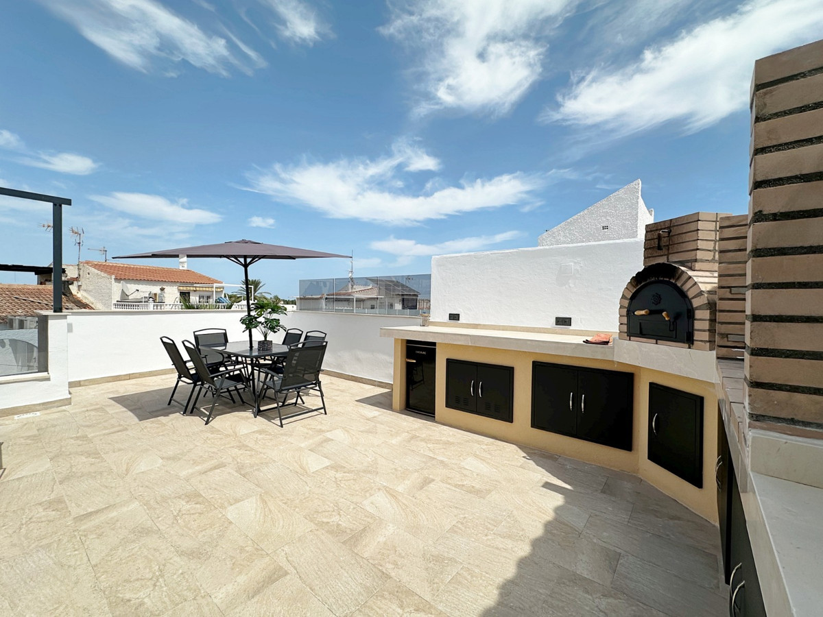 Huis te koop in Torrevieja | 3 slaapkamers H5464435