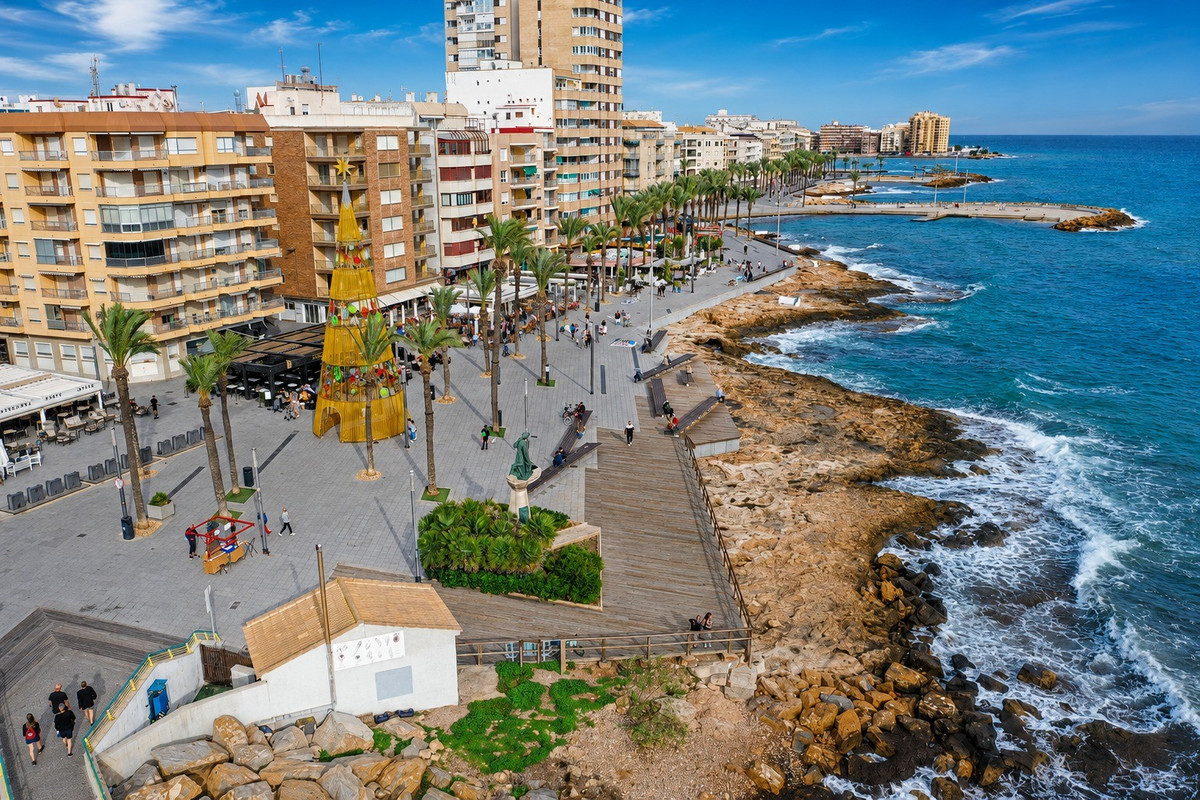 Huis te koop in Torrevieja | 3 slaapkamers H5464435