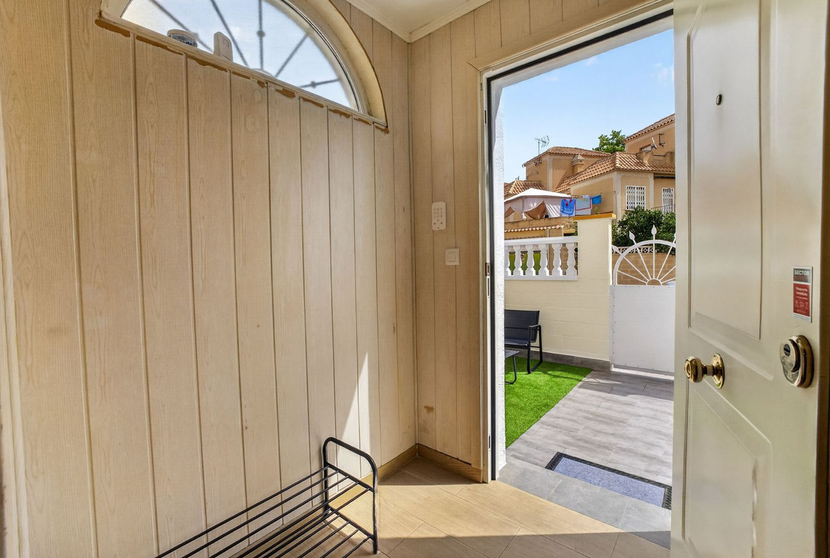Huis te koop in Torrevieja | 3 slaapkamers H5486335