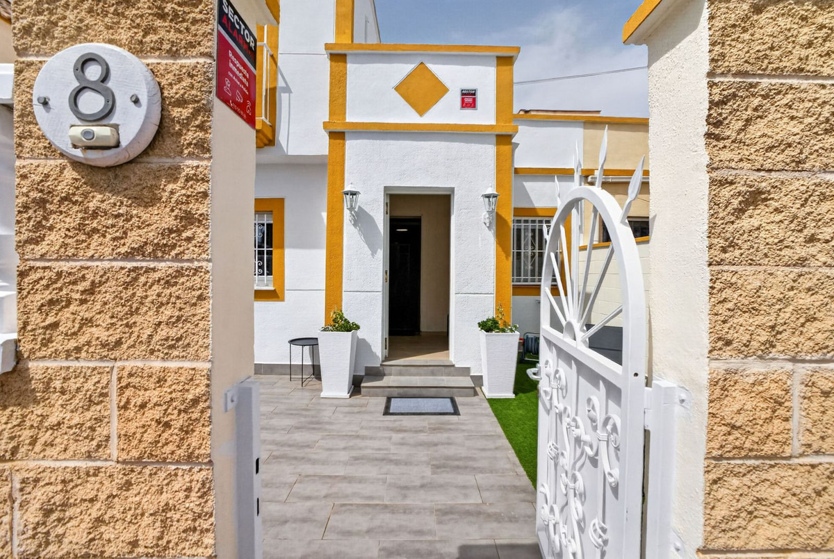Huis te koop in Torrevieja | 3 slaapkamers H5486335