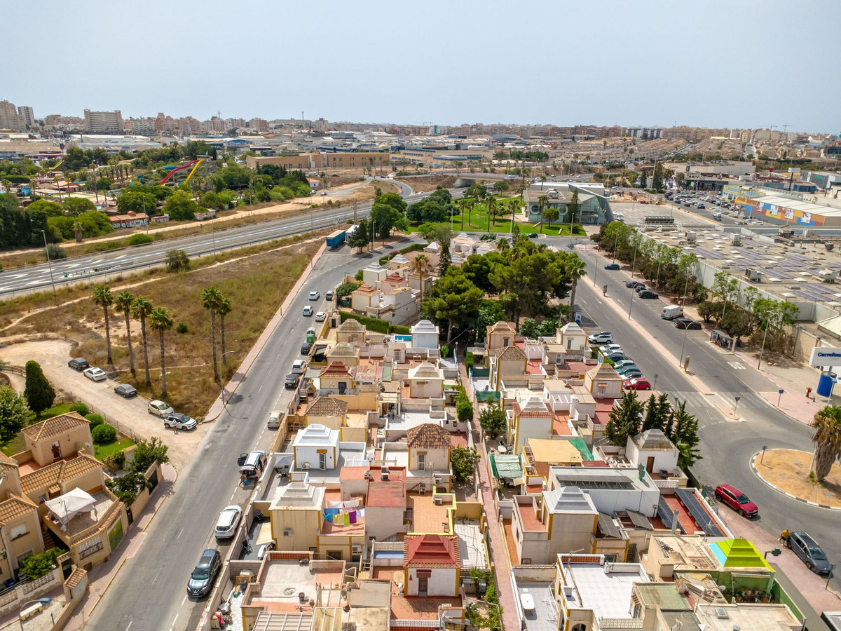 Huis te koop in Torrevieja | 3 slaapkamers H5486335