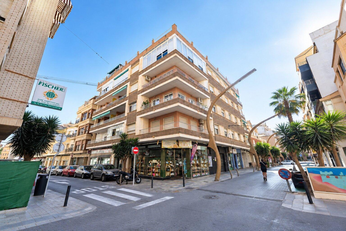 Huis te koop in Torrevieja | 3 slaapkamers H5486779