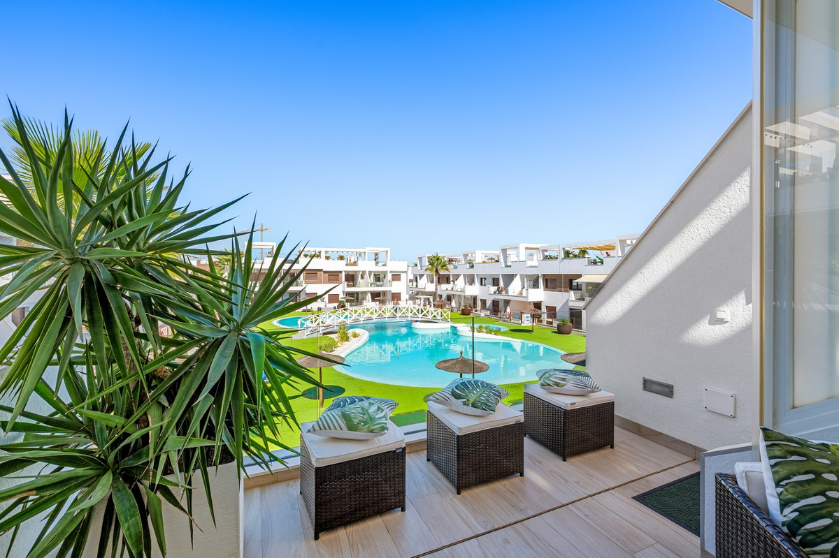Huis te koop in Torrevieja | 2 slaapkamers H5488741