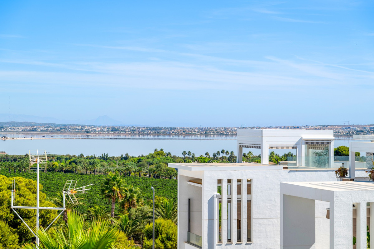 Huis te koop in Torrevieja | 2 slaapkamers H5488741