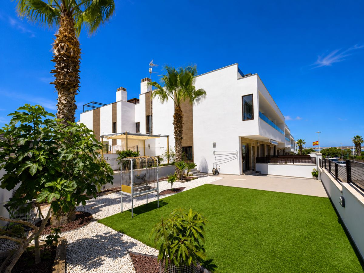 Huis te koop in Torrevieja | 3 slaapkamers H5497162