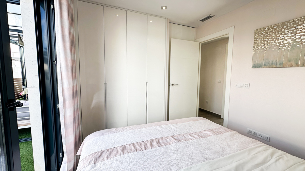 Huis te koop in Torrevieja | 5 slaapkamers H5497660
