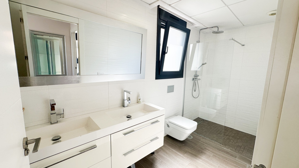 Huis te koop in Torrevieja | 5 slaapkamers H5497660